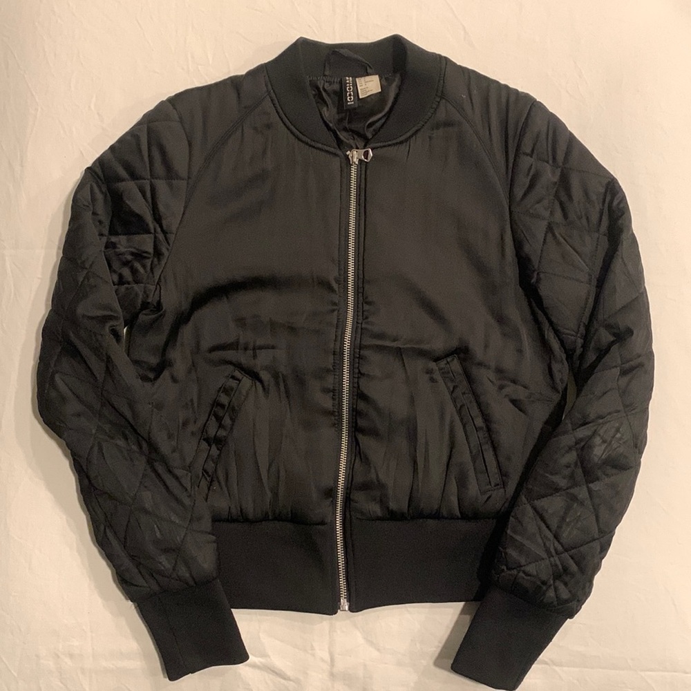 Short satin polyester bomber jacket